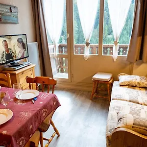 https://magnifique-studio-au-pied-du-tlcabine-darrondaz-et-des.hotels-rhonealpes.com