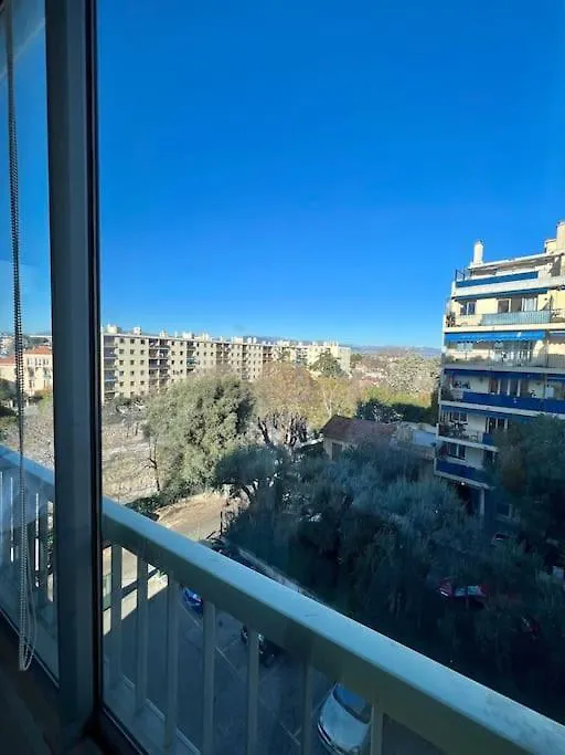 Studio 4 Couchages A 12 Min De La Plage A Pied Avec Wifi, Le Parking Est En Option Antibes Appartement