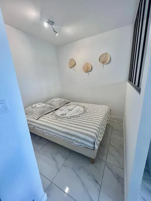 Studio 4 Couchages A 12 Min De La Plage A Pied Avec Wifi, Le Parking Est En Option Antibes France