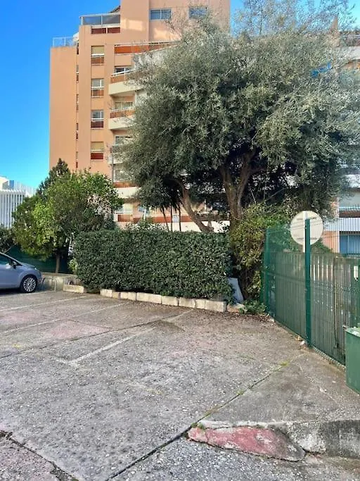 Studio 4 Couchages A 12 Min De La Plage A Pied Avec Wifi, Le Parking Est En Option Antibes