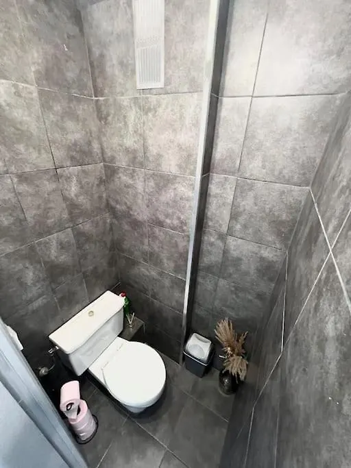 Appartement Studio 4 Couchages A 12 Min De La Plage A Pied Avec Wifi, Le Parking Est En Option Antibes